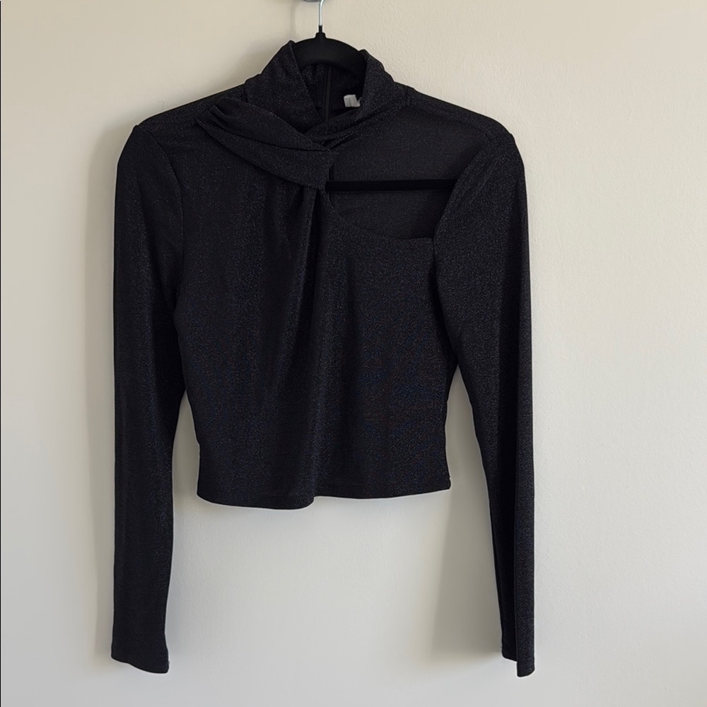 ASTR The Label Black Cropped Cutout Long Sleeve Top | NWOT